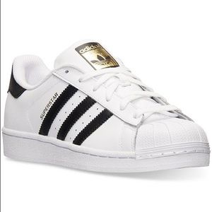 Adidas superstars